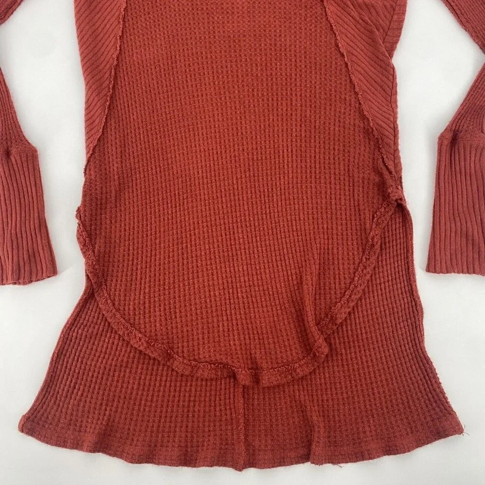 Free People XS Waffle Knit High Low Hem Top Long Sleeve Rust Fringe Rayon